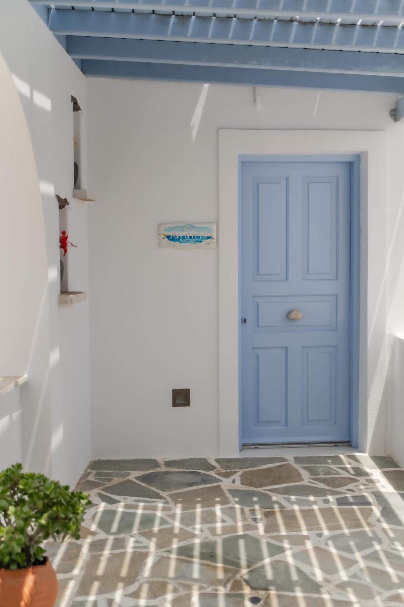 Niriides Boutique Apartments Куфонисия Экстерьер фото