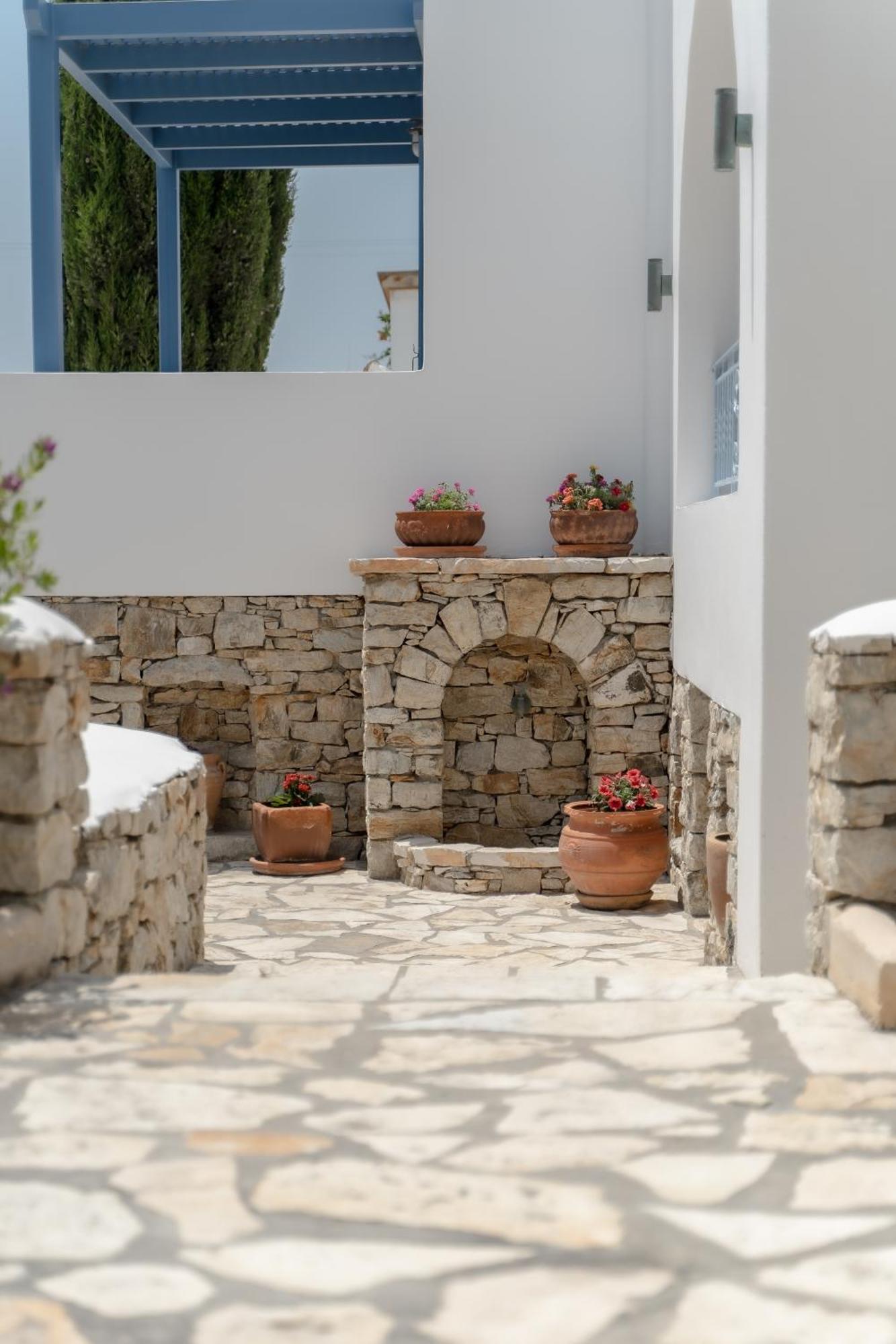 Niriides Boutique Apartments Куфонисия Экстерьер фото
